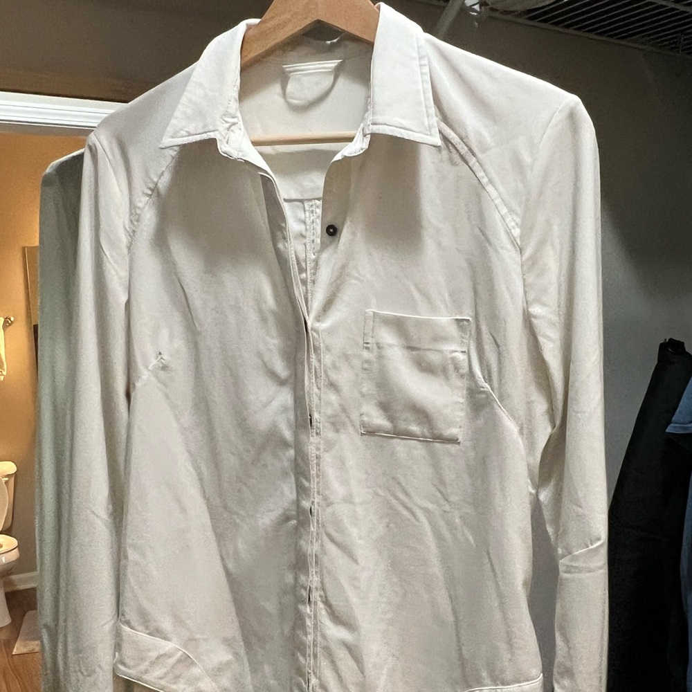 Lululemon Urbanite City Button Down Blouse Sz 8